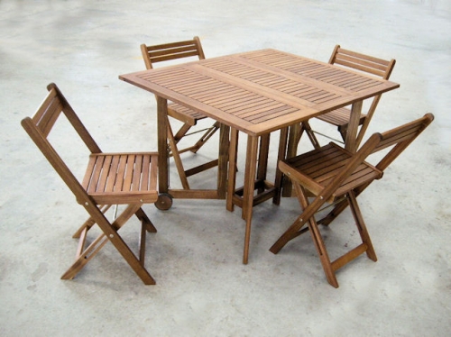 Set Vittoria, per arredare con stile, a piccoli prezzi. In acacia