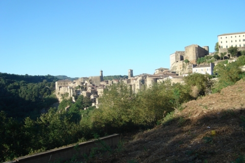 Sorano la città sul tufo