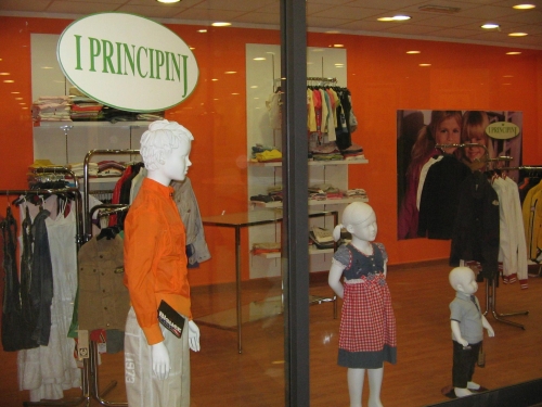 Moda bambini, abbigliamento ragazzi Taranto