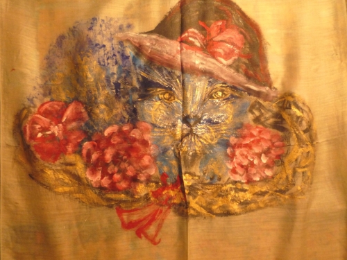 partic. stola di seta . gatti . smalti e oro