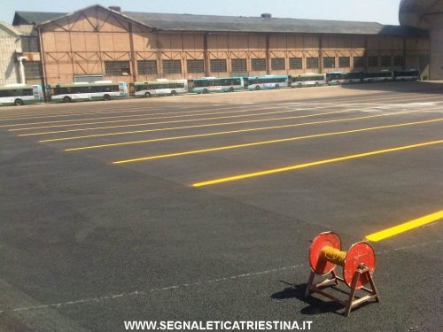 Segnaletica Stradale Triestina - Trieste: parcheggi deposito autobus