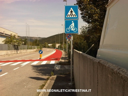Segnaletica Stradale Triestina: segnaletica stradale orizzontale e segnaletica stradale verticale