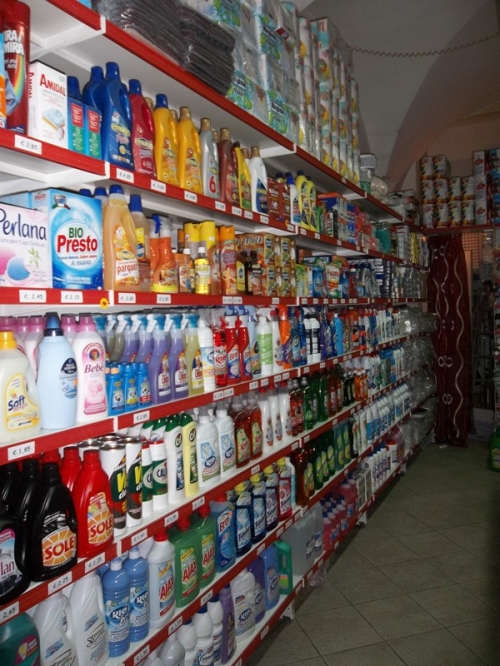 Detergenti per casa, bagno, biancheria, pavimenti...